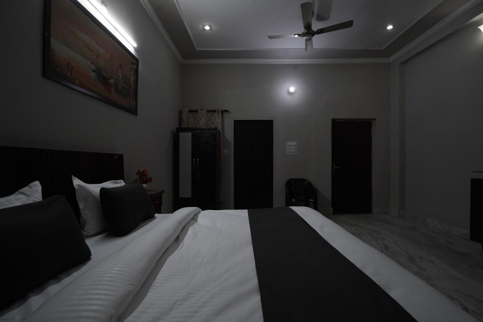 Play-Sunflower Omega-1 Couple Friendly Greater Noida Luaran gambar